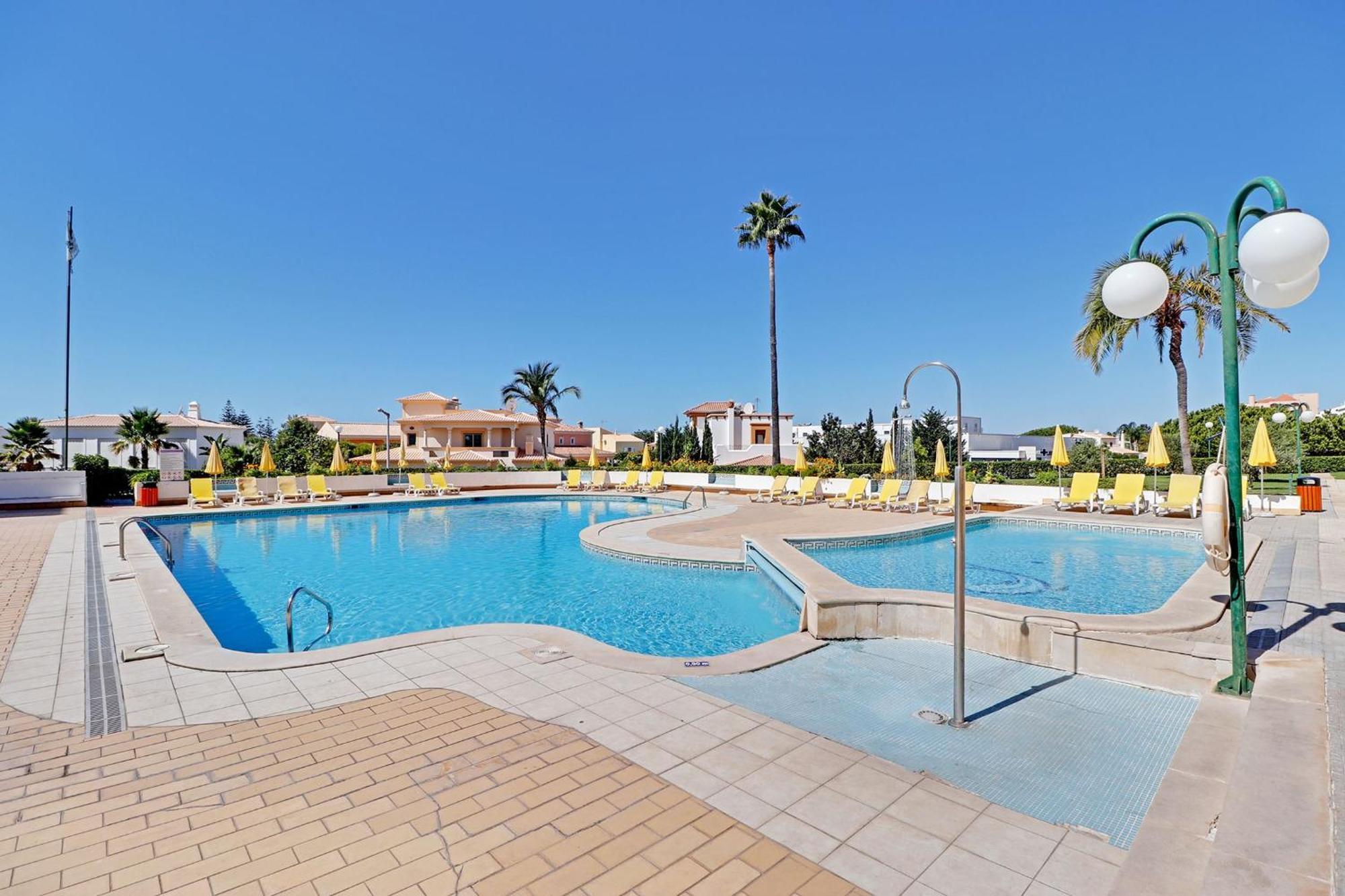 Albufeira Concept 2 With Pool By Homing Apartment Gale  Exterior photo